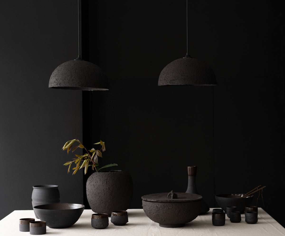Nomi – handmade black ceramic pendant light in natural clay, Geza Ceramic – image 11
