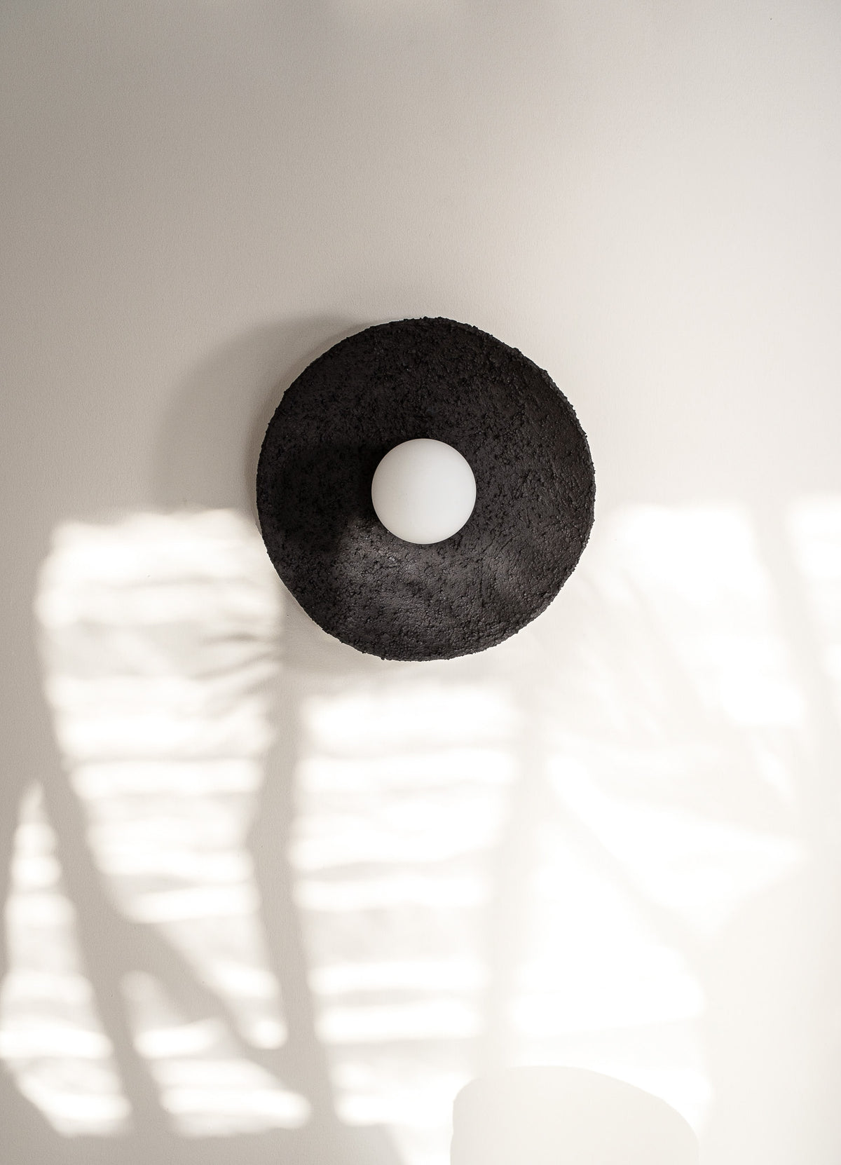 Tovan – handmade black ceramic pendant light in natural clay, Geza Ceramic – image 9