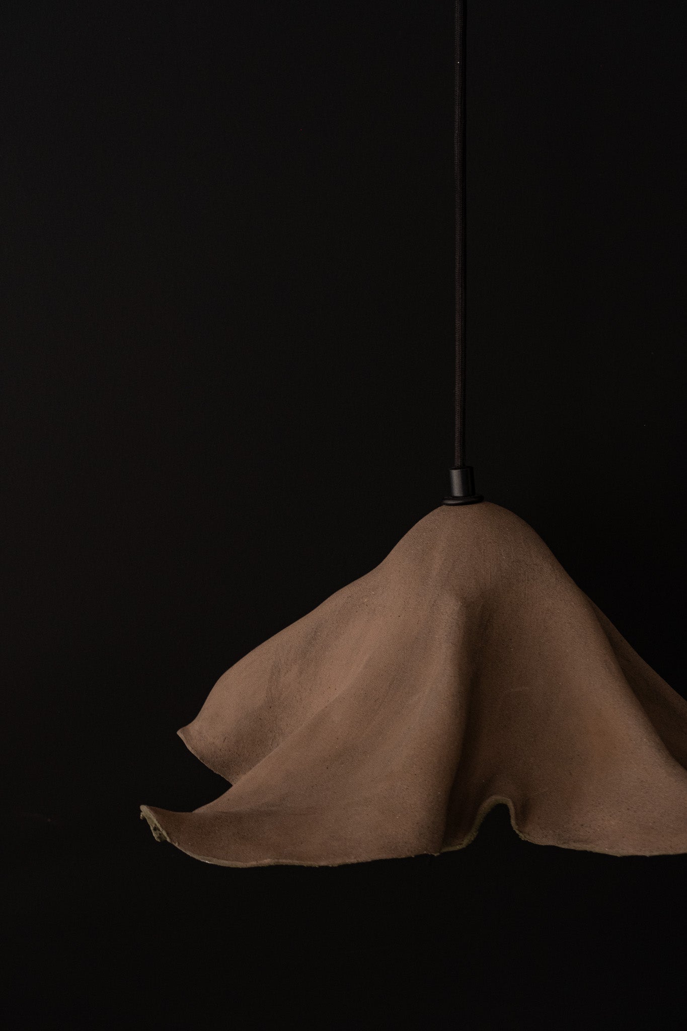 Wabi Sabi Handgefertigter Keramik-Pendelleuchter, maßgefertigte Keramik-Pendellampe, Wohndekor-Beleuchtung, Wohngeschenk