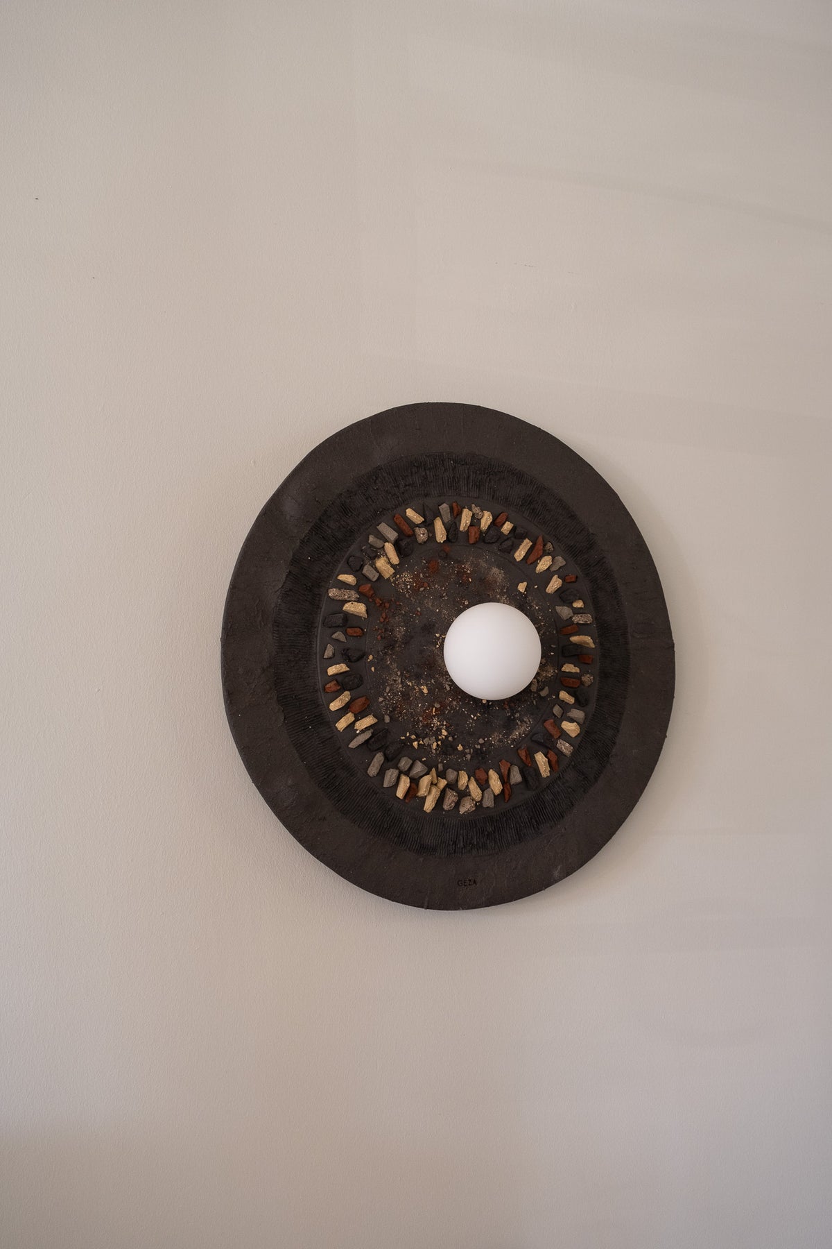 Avena – handmade black ceramic wall sconce in natural clay, Geza Ceramic – image 9