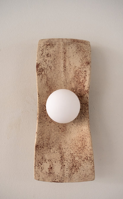 Lange handgefertigte Wandlampe aus Keramik, Moderne Wandlampe, große Japandi Wandleuchte, Wohngeschenk