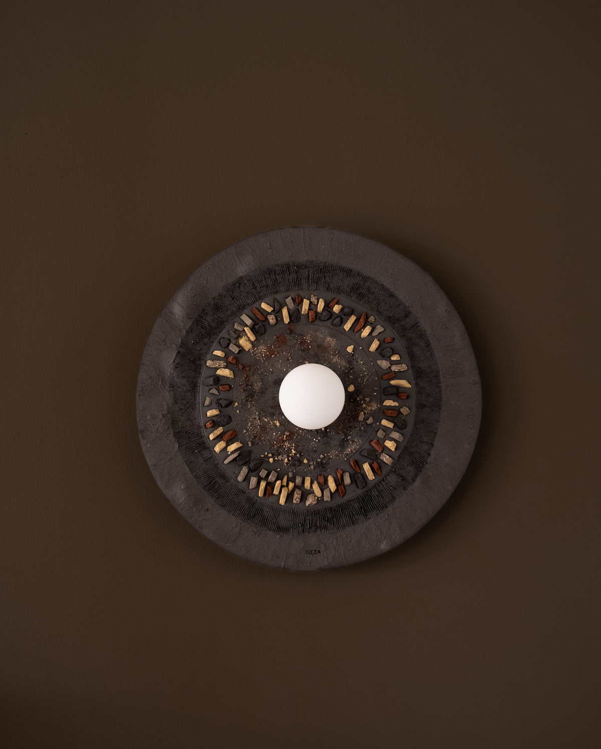 Avena – handmade black ceramic wall sconce in natural clay, Geza Ceramic – image 3